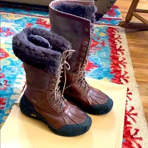 Adirondack Obsidian Boots beautiful! Size 7